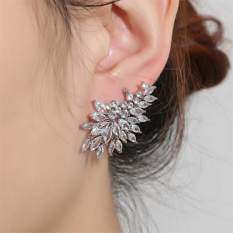 Flower Horse Eye Ear Studs Tassel Simple Eardrops Light Luxury High-grade Earrings - nargis
